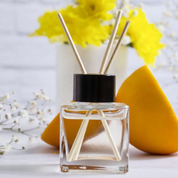 28mm Cor Personalizado Electroplated Alumínio Plástico Aromaterapia Cap Produtor Chinês Venda Direta