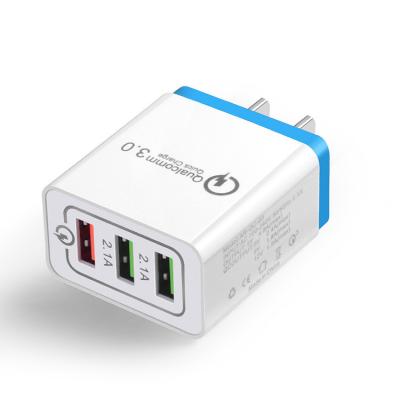 carregador QC3.0 de 5V 2.4A USB que carrega rapidamente com a saída de 3 USB