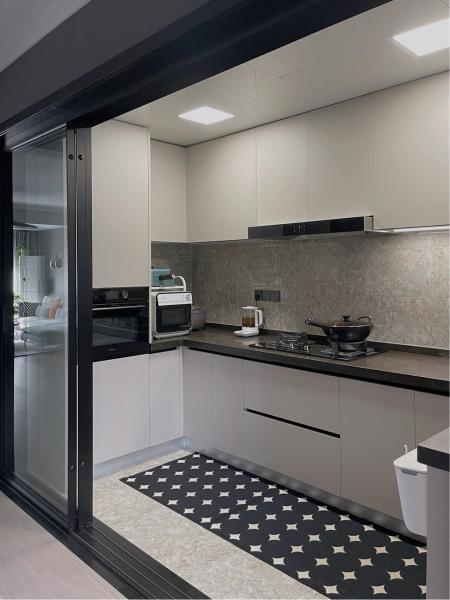 Armario de cocina de estilo moderno Melamina acabado Armario de diseño de grano de madera