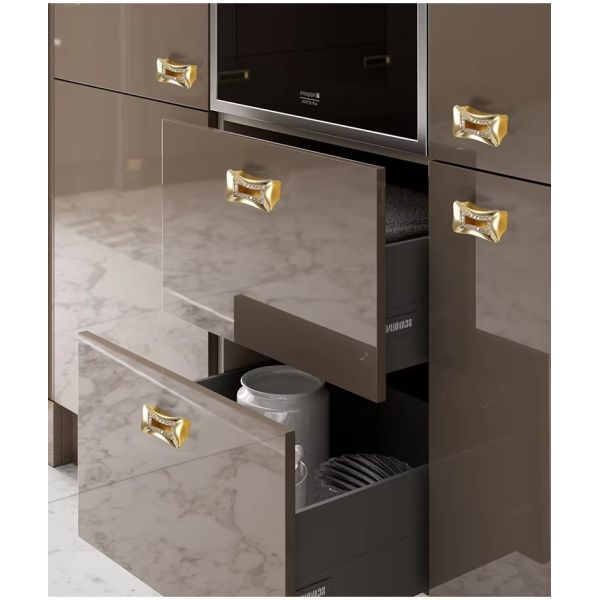 Wholesale Luxury Nordic Style Crystal Handle Modern Design Zinc Alloy Door and Wardrobe Pulls for Dresser & Drawer