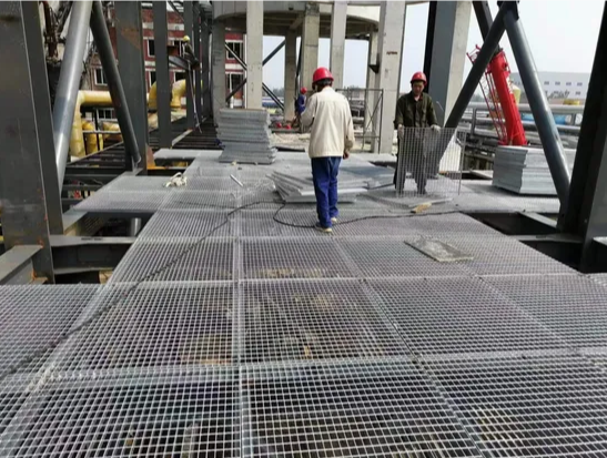 HDG Ocean Platform Anti Slip Serrated Steel Grating Galvanized Steel Grating