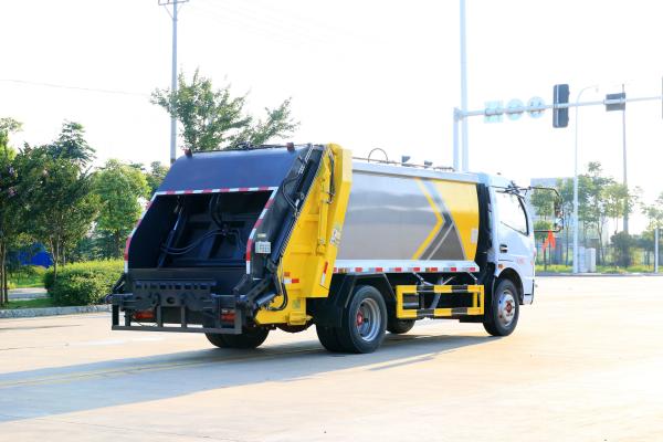 Dongfeng 6cmb Waste Cleaning Disposal Truck Garbage Collector Truck