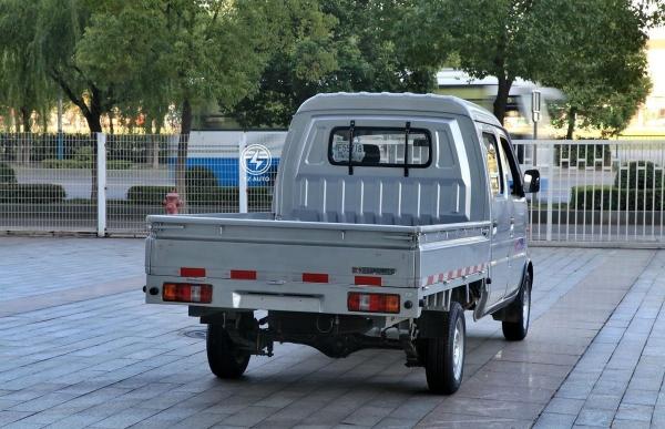 60HP Mini Cargo Transport Truck With 2.1m Box Length 10 Ton Payload