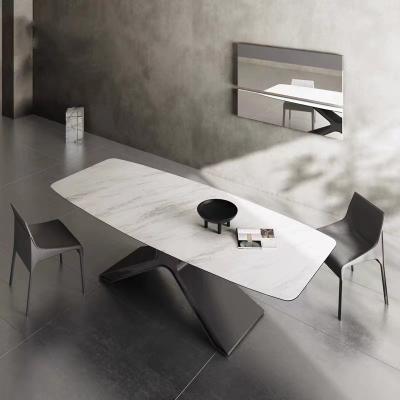 Mesa de jantar de mármore cerâmico com base de aço