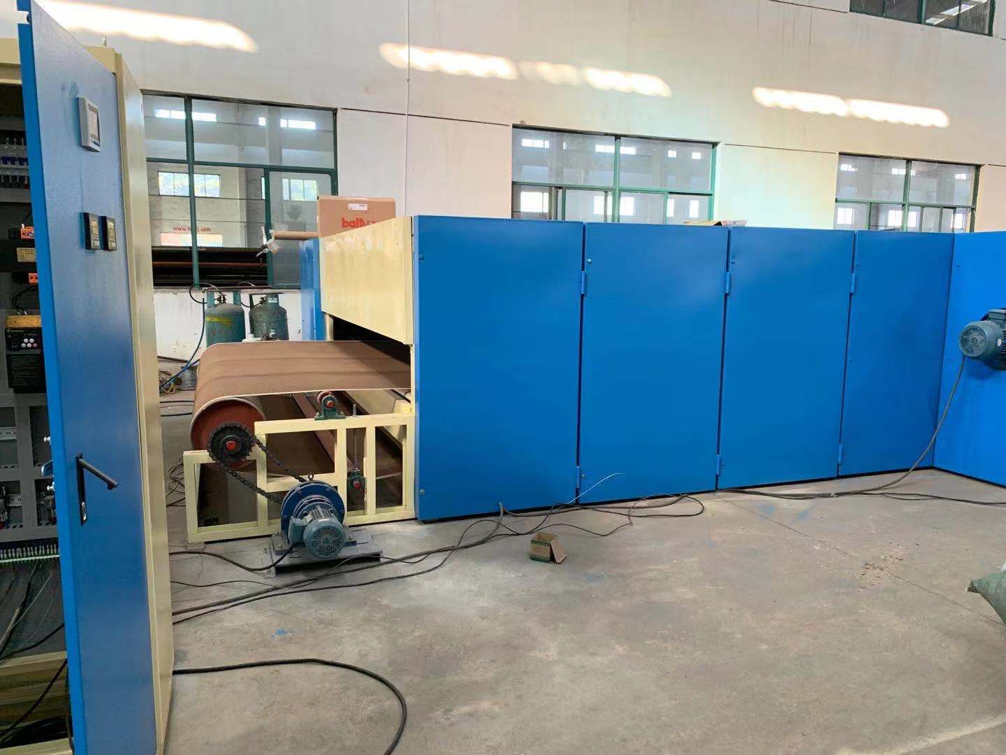 Тюфяк одеяла Manufacturering машины целлюлозной ваты клея свободный