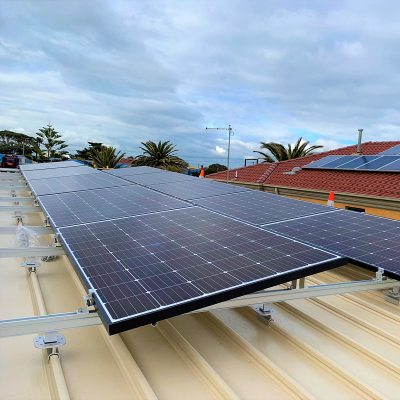 Montaje solar para techos universales