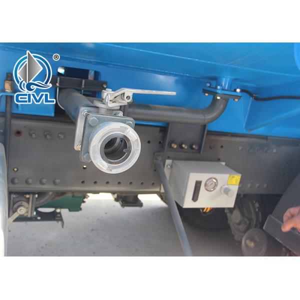 260HP 4 x 2  260 HP  4.25 m³  Water Tank Trucks For Garden Irrigated