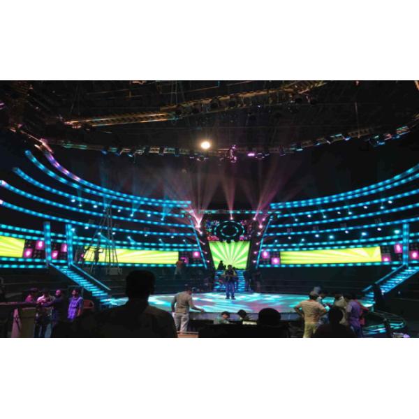 SMD2121 HD 2.6mm Indoor Rental LED Display Die Casting Aluminum Material