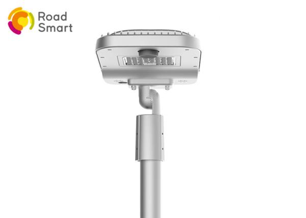 100W 120W Solar Powered Street Lights Outdoor Alloy Aluminum High Light Efficiency
