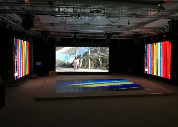 Wide View Angledigital LED Display for Magic Stage , Programmable LED Signs