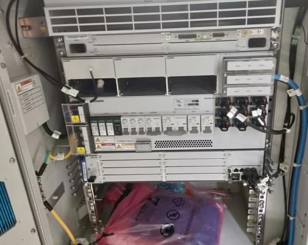 19020140 19020139  Power SPD Terminal connection, Guideway Mounting for HUAWEI APM30H  Ver.D