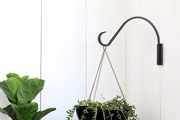Gancho de planta giratório preto padrão para cesto de flores pendurado Lanterna de vento e mais