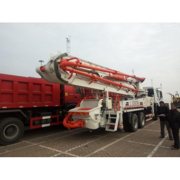 White Concrete Mixing Equipment  Sinotruk 6M3 Mixer Tank Truck 6x4 White Color With Italy Pto