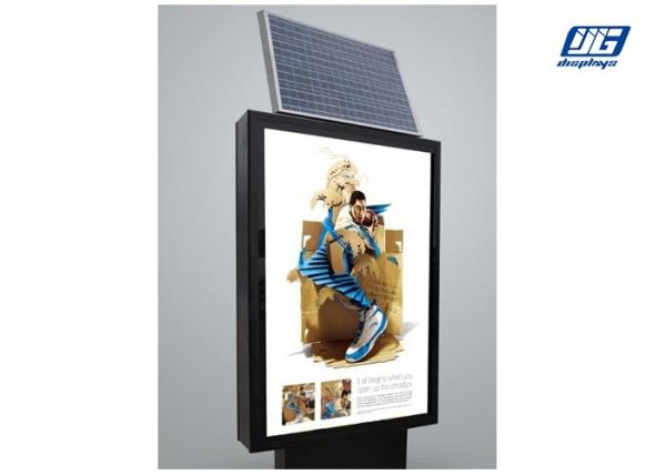Lockable Solar Powered Light Box , Outdoor Advertising Light Box For Street Pillar