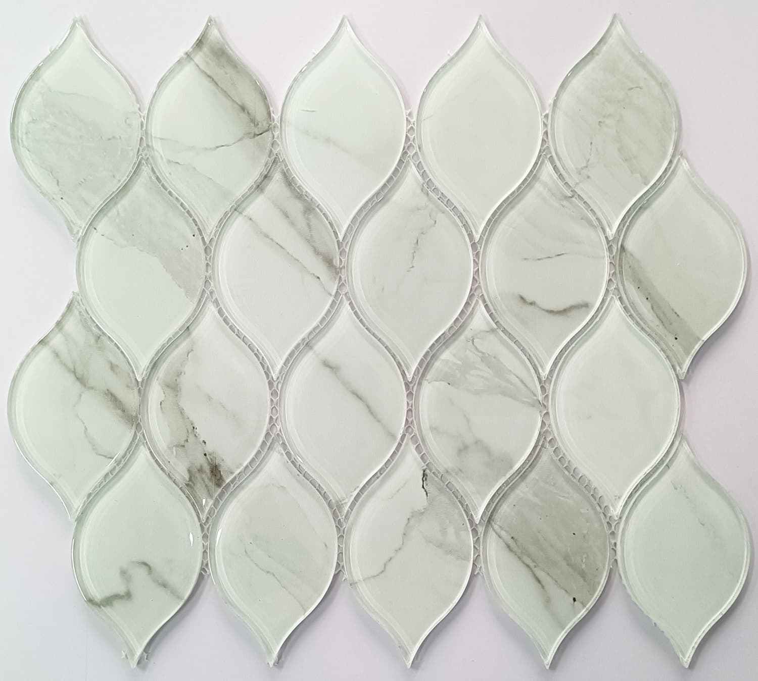 Different Shade Glass Mosaic For Kitchen And Bathroom Wall Decoration