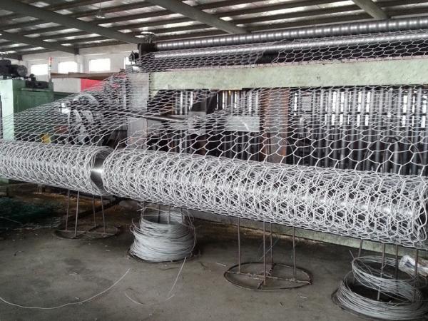 Heavy Duty Hexagonal Mesh Machine With Automatic Oil System , 3300mm Width