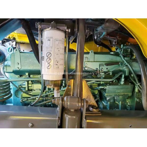 12R22.5 Tyres 371hp 100km/h Used SINOTRUK HOWO Tractor truck Euro 2