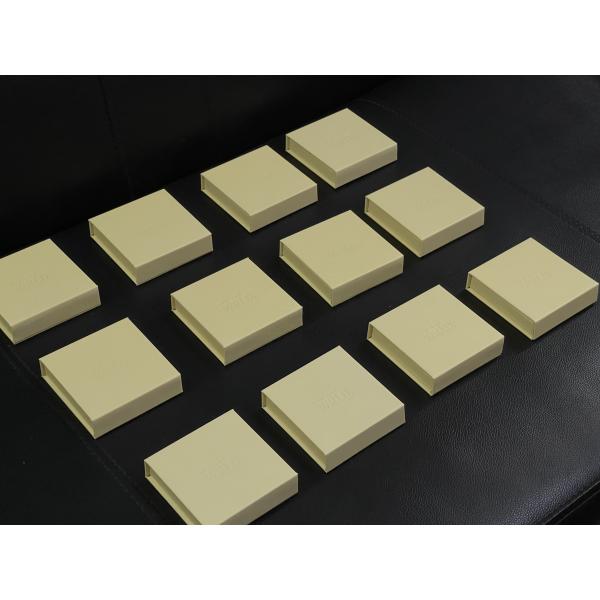 Customized Beige Paper Magnet Box and Cotton Pouches