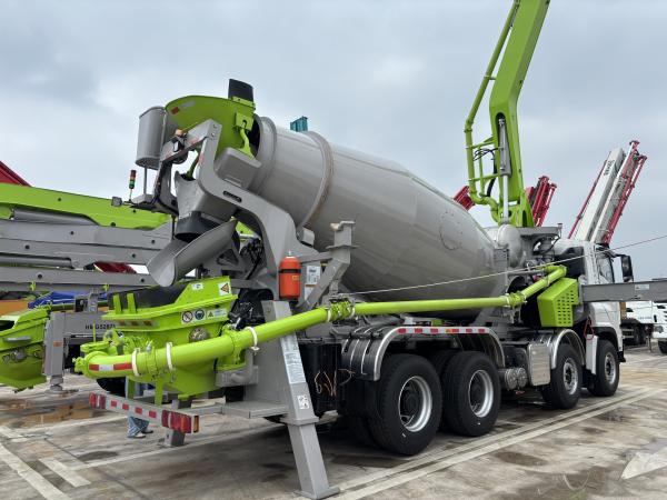 9m3 Concrete Pump Mixer Truck 28m Max Speed 82km/h and Diesel Fuel for Construction