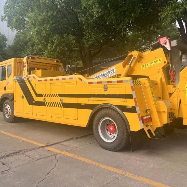 FAW JieFang Heavy Duty Tow Truck Wrecker With Trailer Truck Flatbed Platform Wrecker Truck