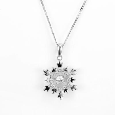 Princess Cut Diamond 18K Gold Necklace Classic Style 18 Inches Diamond Pendant