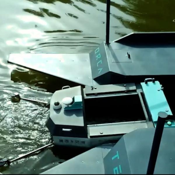 Surface Unmanned River Cleaning Boat With Flexible Extension Arm