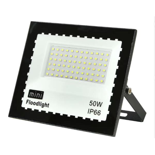 Outdoor Solar Powered Floodlight Price High-Brightness Waterproof IP66 Energy-Saving High-Brightness Illumination Flood