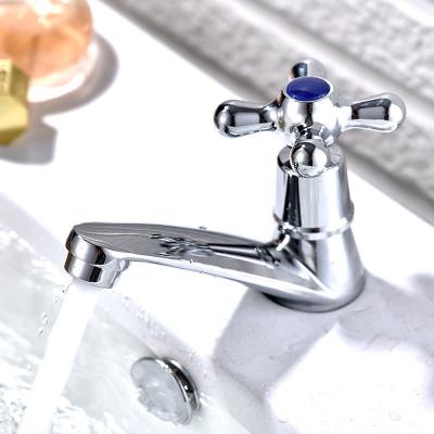 Torneiras da bacia da água fria do banheiro à moda do zinco únicas em Chrome