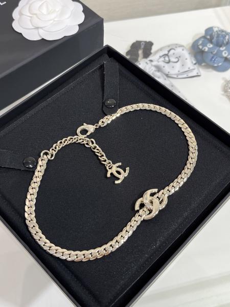 Exquisite Serpentine Necklace Gold Serpentine Gold Chain With Ergonomic Design