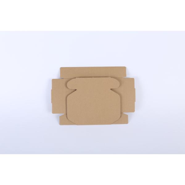 La cartulina del llano imprimió el logotipo de encargo de la caja acanalada del cartón