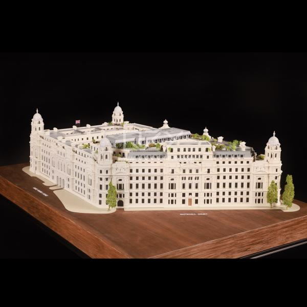 1/180 El modelo OWO Raffles Hotels& Resorts