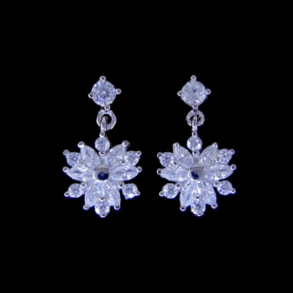 Cat Silver 925 Stud Earrings With CZ Very Cute And Smile Face Lovely