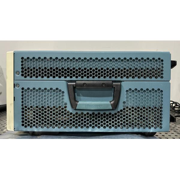 AWG7102 Tektronix Arbitrary Waveform Generator 10GS/S High Bandwidth Output