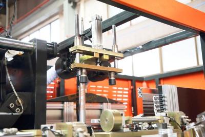 Automatic Water Bottle Blow Molding Machine 1500BPH 5liter Eceng Q5L2 48kW