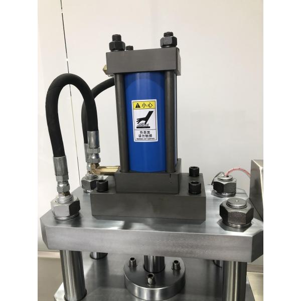 Полуавтоматическая машина для прессования порошка может прессовать порошок