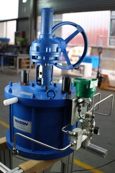 Actuador linear pneumático profissional Material de aço carbono Resistência ao desgaste Actuador linear de pistão