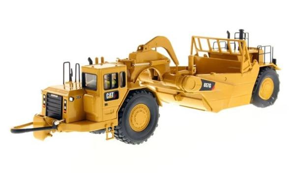 CAT Caterpillar 657G Wheel Scraper Diecast Model 1:50 Scale Construction Replica 85175C