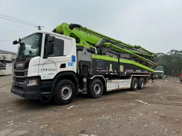 Powerful Zoomlion Second Hand Pump Truck Concrete Pump Long Boom 57m
