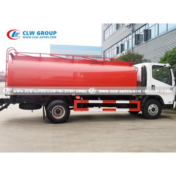 8 Ton FAW Refueling Truck Oil Delivery Tanker Sub-Silo Design With Unloading Oil Pipe