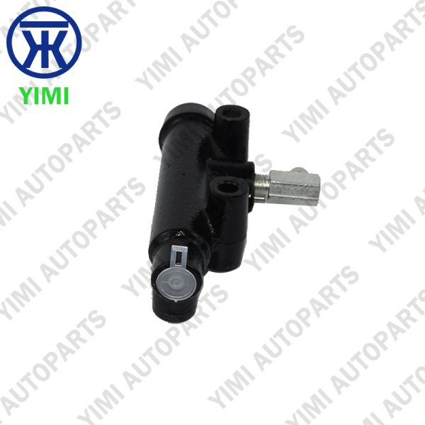 Clutch Master Cylinder Assembly for ISUZU FSR11 6BD1 1-47500222-1 1475002221