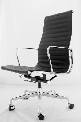 Cleans Easily Boss Revolving Chair , Chairman Office Swivel Chair Customized Color