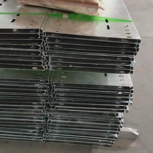 1.0mm-2.5mm Thickness Zinc Dip Treated Cable Support Tray With Hot Dip Zinc Plating Benefit