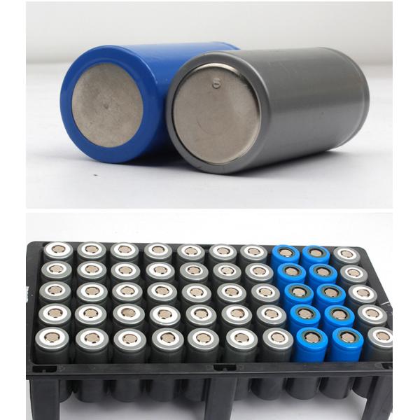 Escooter использует 2000mah литий-ионный аккумулятор, цилиндрическая клетка батареи Lifepo4
