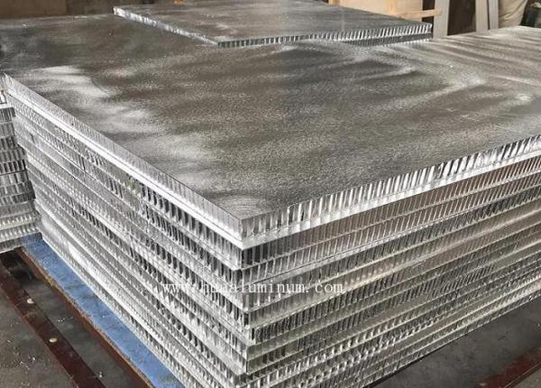 1220x2440mm Honeycomb Aluminium Panel , Mould Proof 25mm Aluminium Sheet