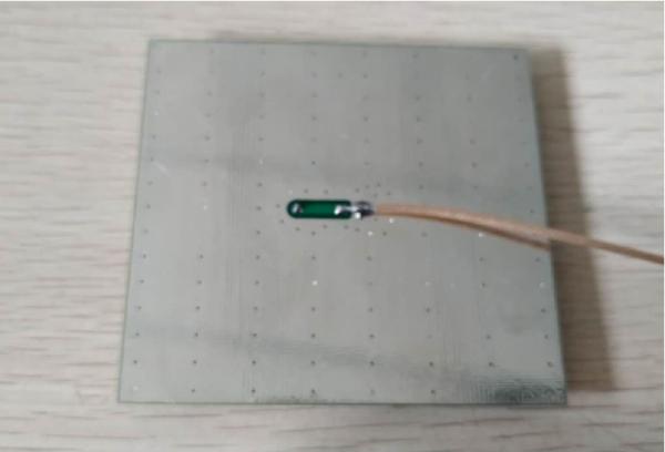 25*25*4mm Ceramic Patch Antenna With Ipex , Internal GPS GLONASS / GNSS Patch Antenna