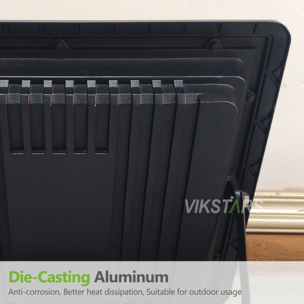 2026 New High Power Solar Flood Light 100W 200W 300W 400W 500W 600W Wholesale for Rural and Residential Outdoor Lighting