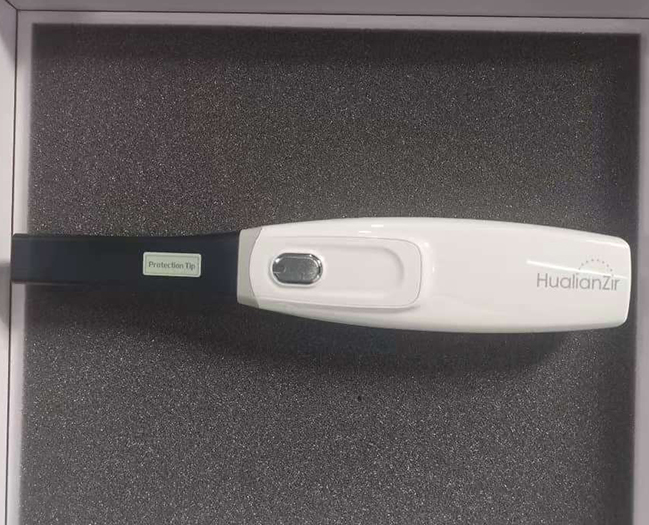 High Scanning Accuracy 3D Dental Intraoral Scanner Fast Speed Lightweight Design