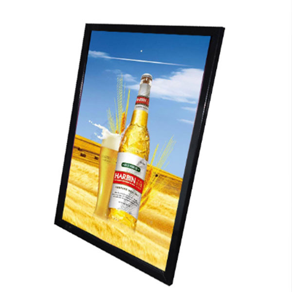 Круглая рамка осветила знаки рекламы, загоренную афишу приведенную приведенную р