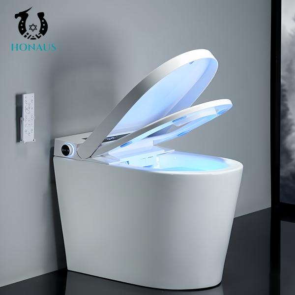 Multi Function Smart Intelligent Toilet S Trap 200mm Hotel Apartment Style