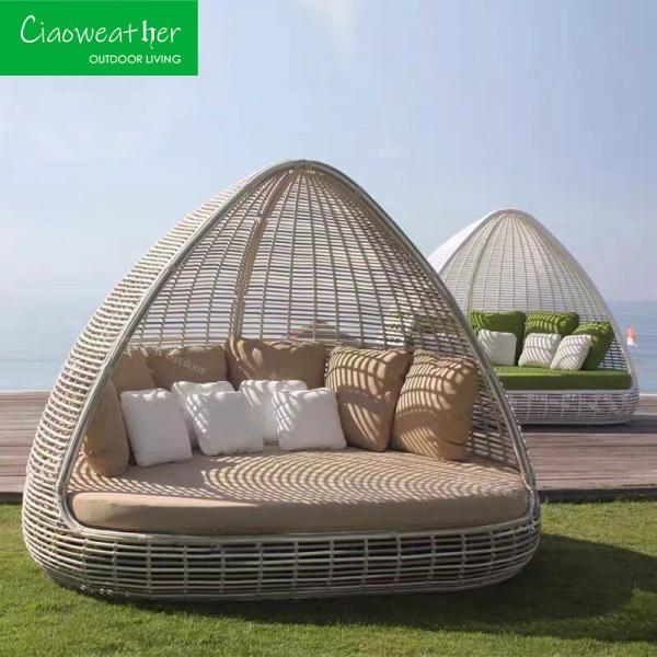 Outdoor Furniture Rattan Patio Daybed Modern Aluminum Garden Sets with Waterproof Cushion and Upholstery